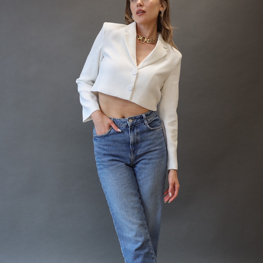 White Summer Blend Cropped Blazer - Picture 5 of 5